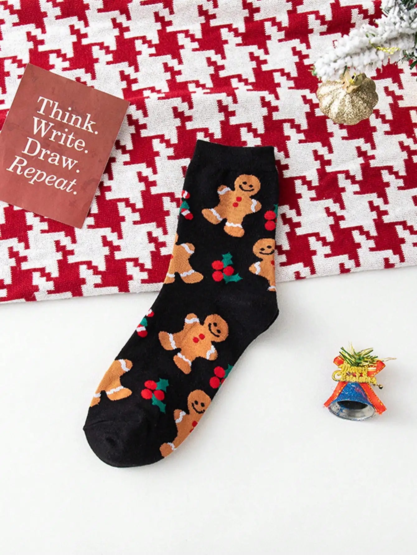 Cozy Christmas Cotton Socks – 4pcs Holiday Set